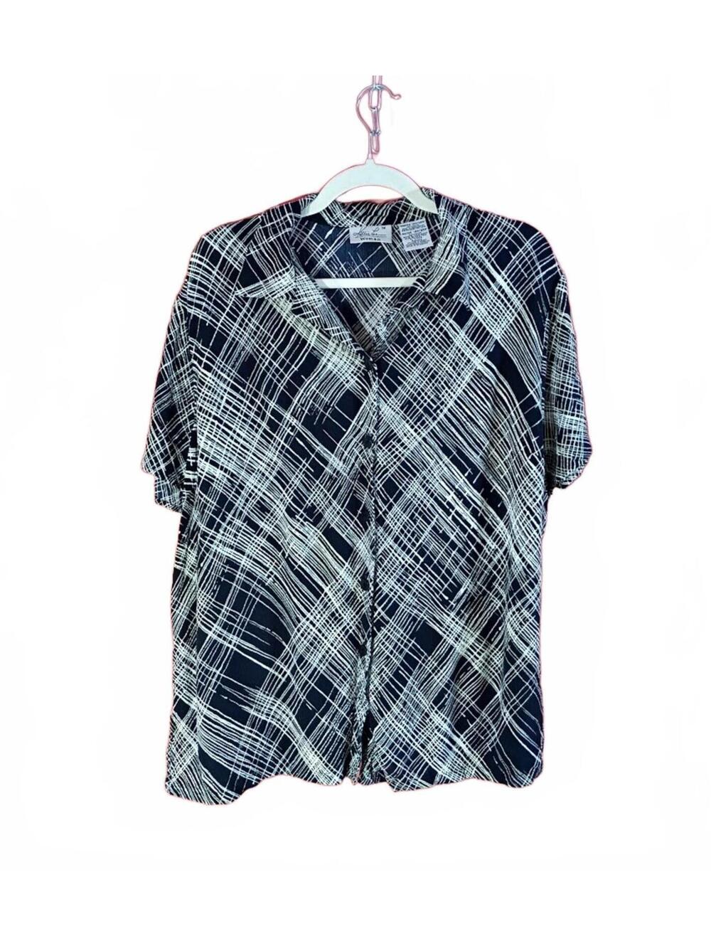 Kathie Lee Woman Black and White Rayon Button-Up Shirt Plus Size 18W/20W